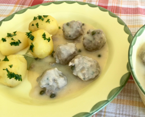 Koenigsberger Klopse German Meatballs