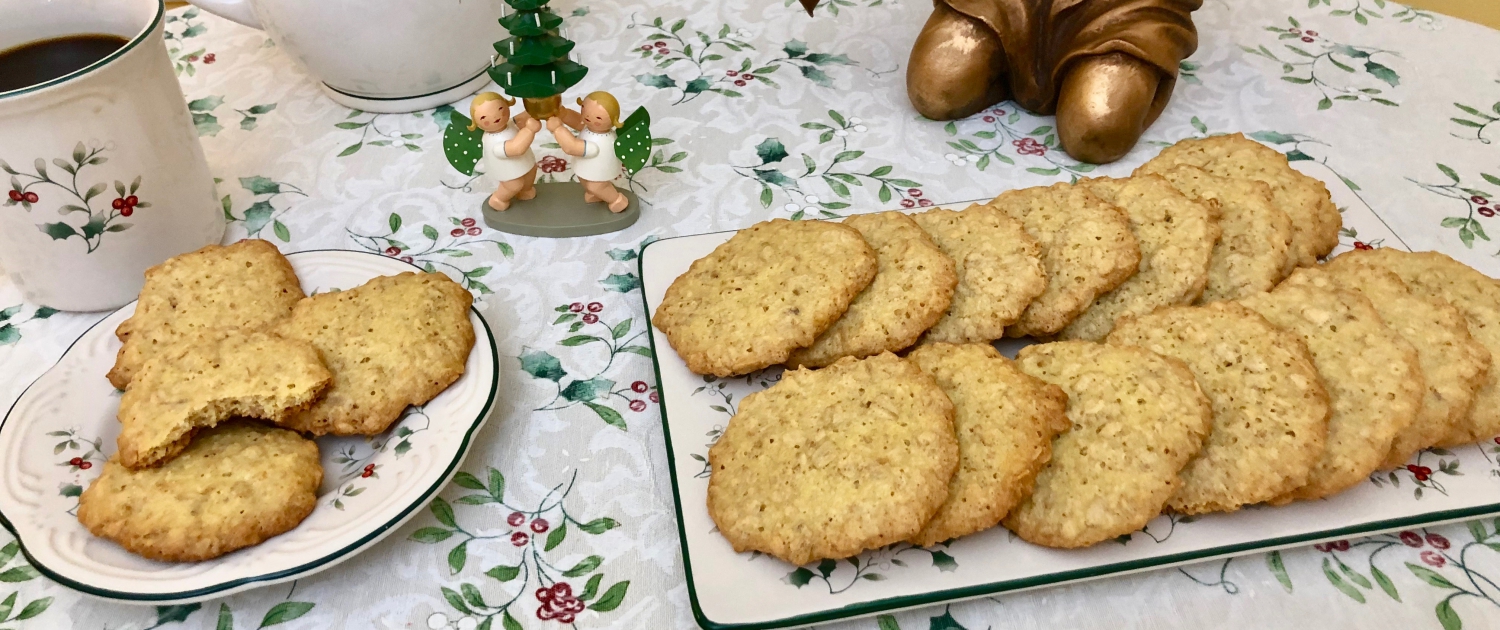 Traditional German Oatmeal Cookies